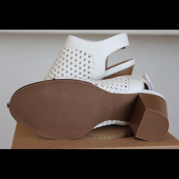 Charlotte Russe White Weave Heels- Size 8 - Picture 5 of 6